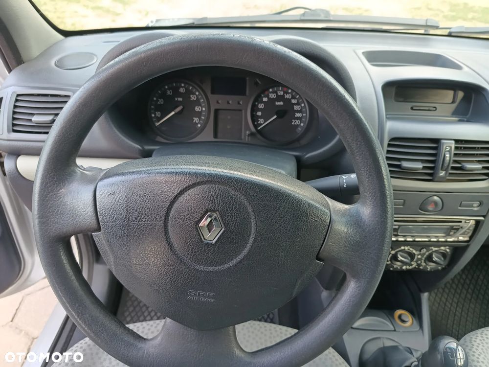 Renault Clio 1.2 16V Arctica - 4