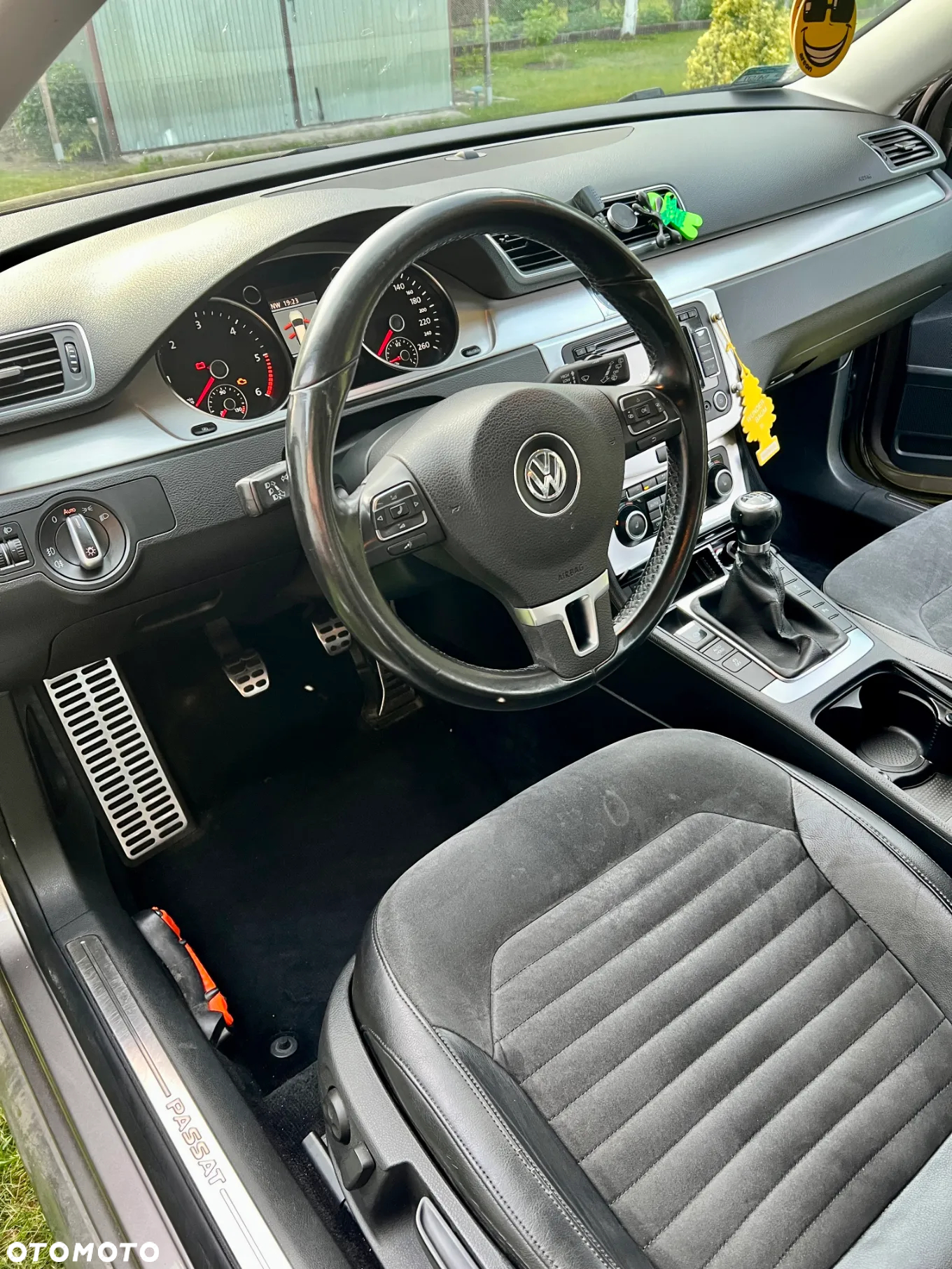 Volkswagen Passat Variant 1.6 TDI BlueMotion Technology Comfortline - 13