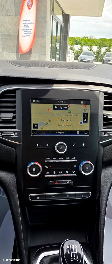 Renault Megane TCe 140 GPF LIMITED - 31