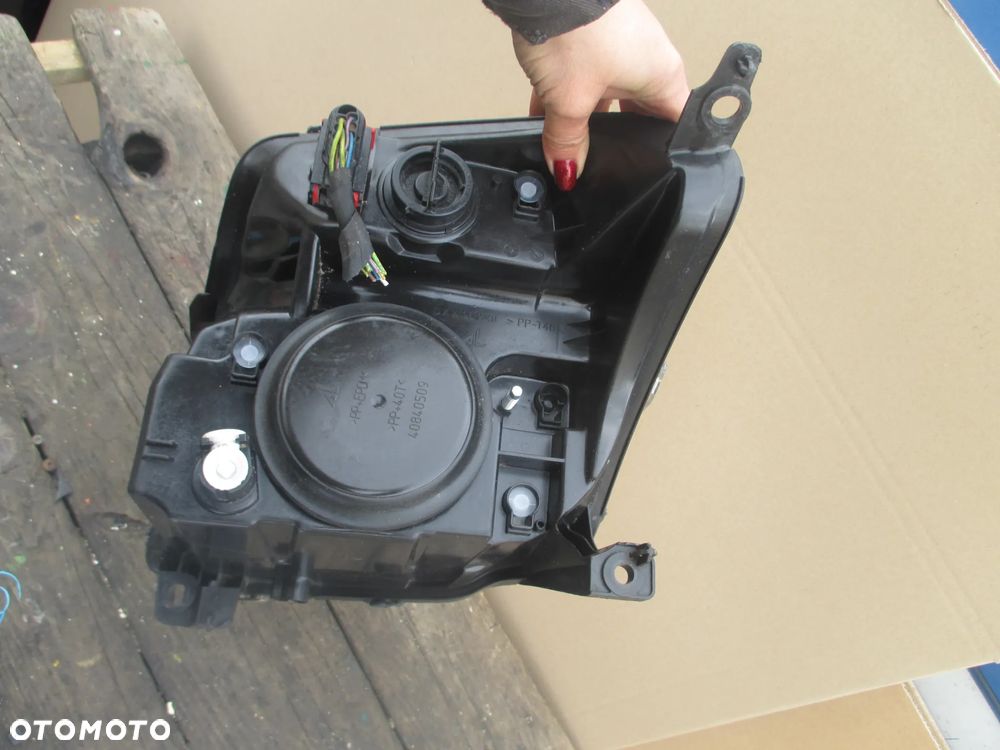 lampa prawa Citroen C2 AL Europa - 2