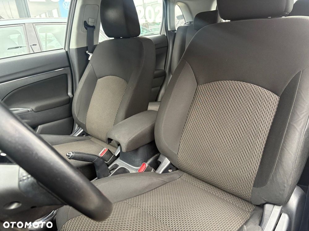 Mitsubishi ASX 1.6 Instyle - 12