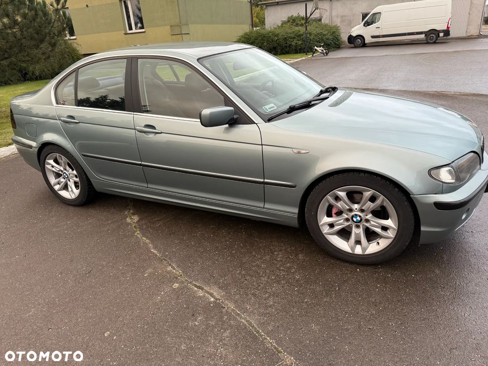 BMW Seria 3 320i - 3