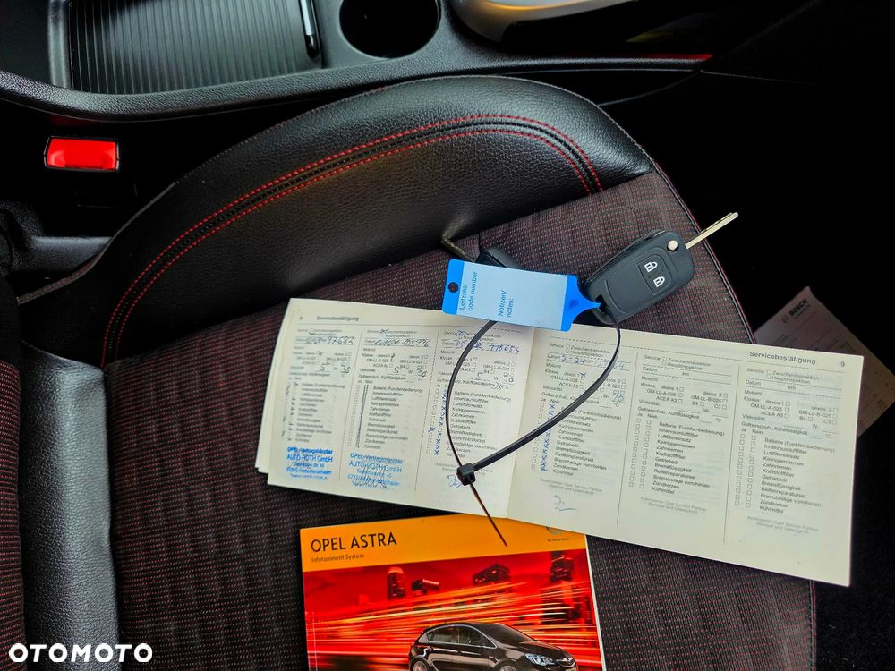 Opel Astra GTC 1.4 Turbo Innovation - 19