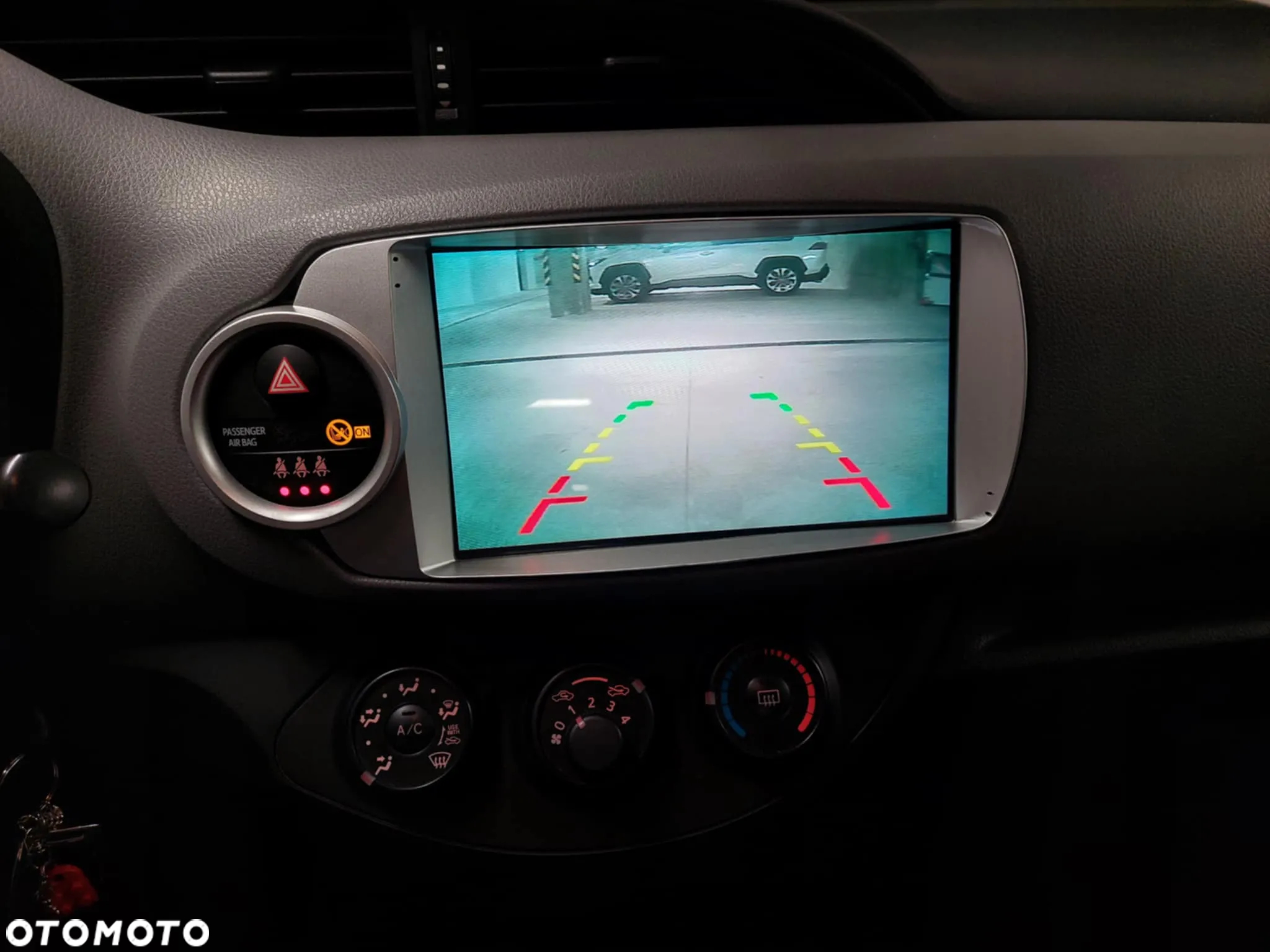 Toyota Yaris - 16