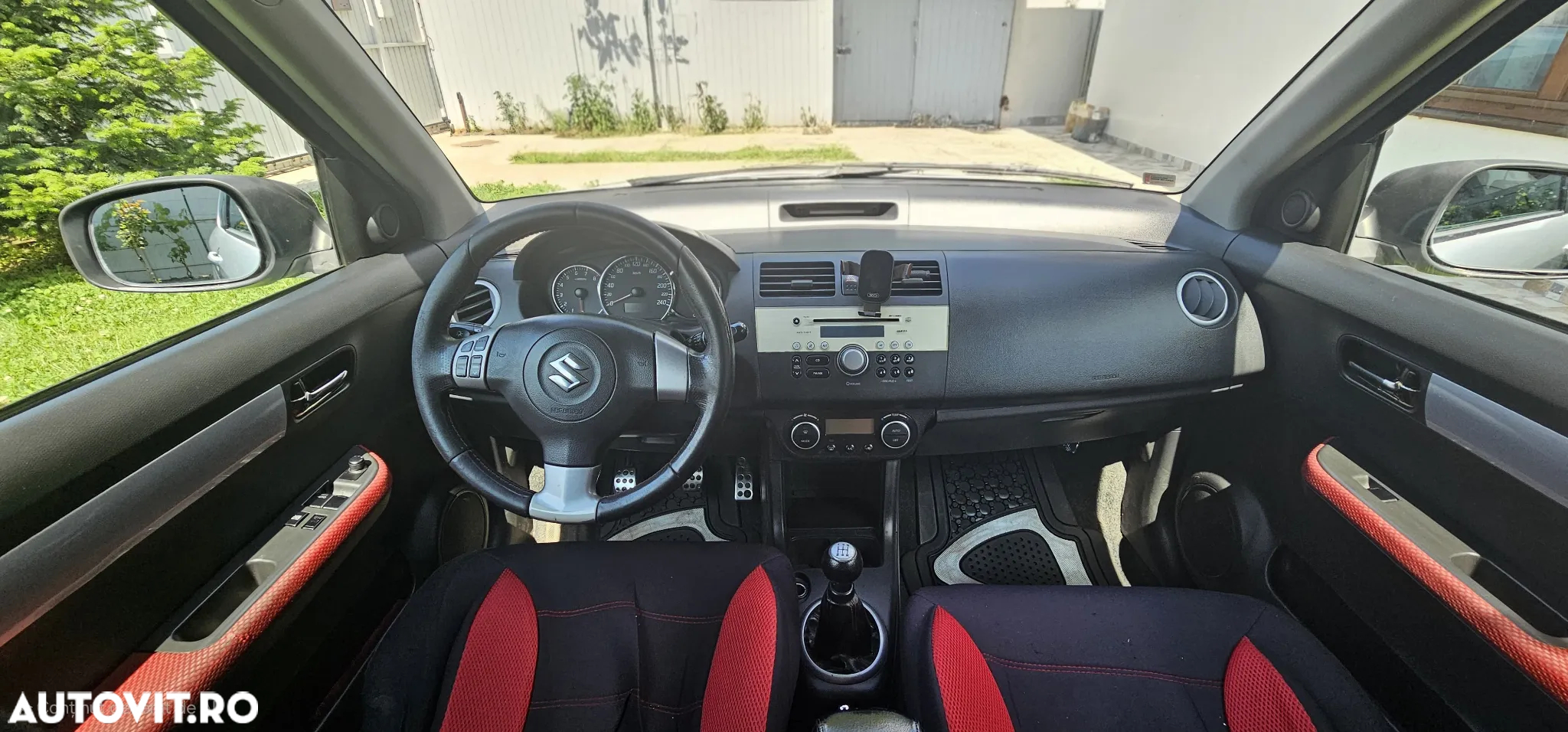 Suzuki Swift 1.6 SPORT - 10