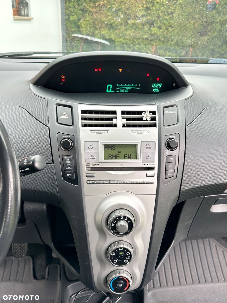 Toyota Yaris 1.4 D-4D Luna A/C - 9