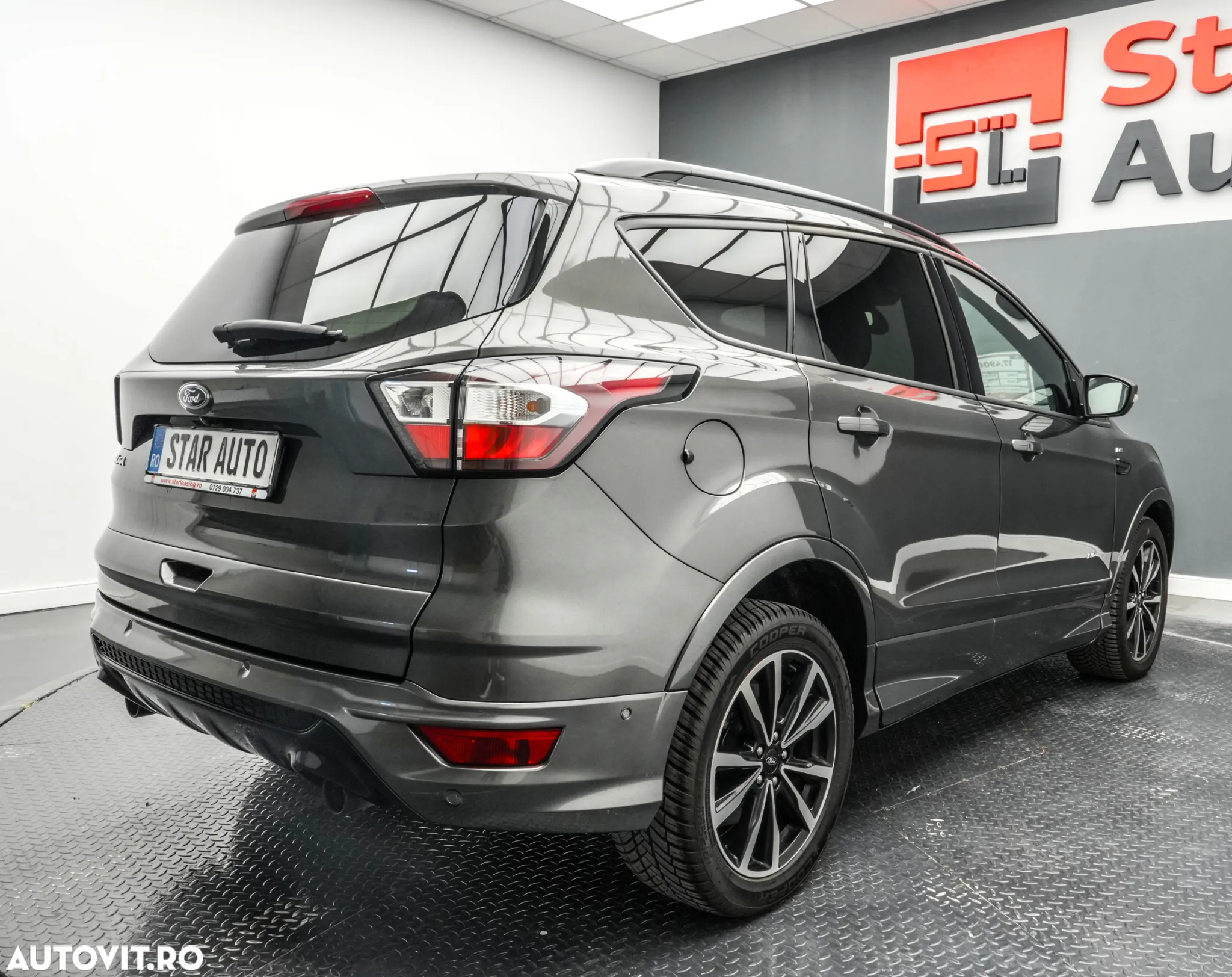 Ford Kuga 2.0 TDCi 4WD Powershift ST-Line - 6