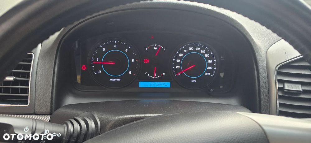Chevrolet Captiva - 14