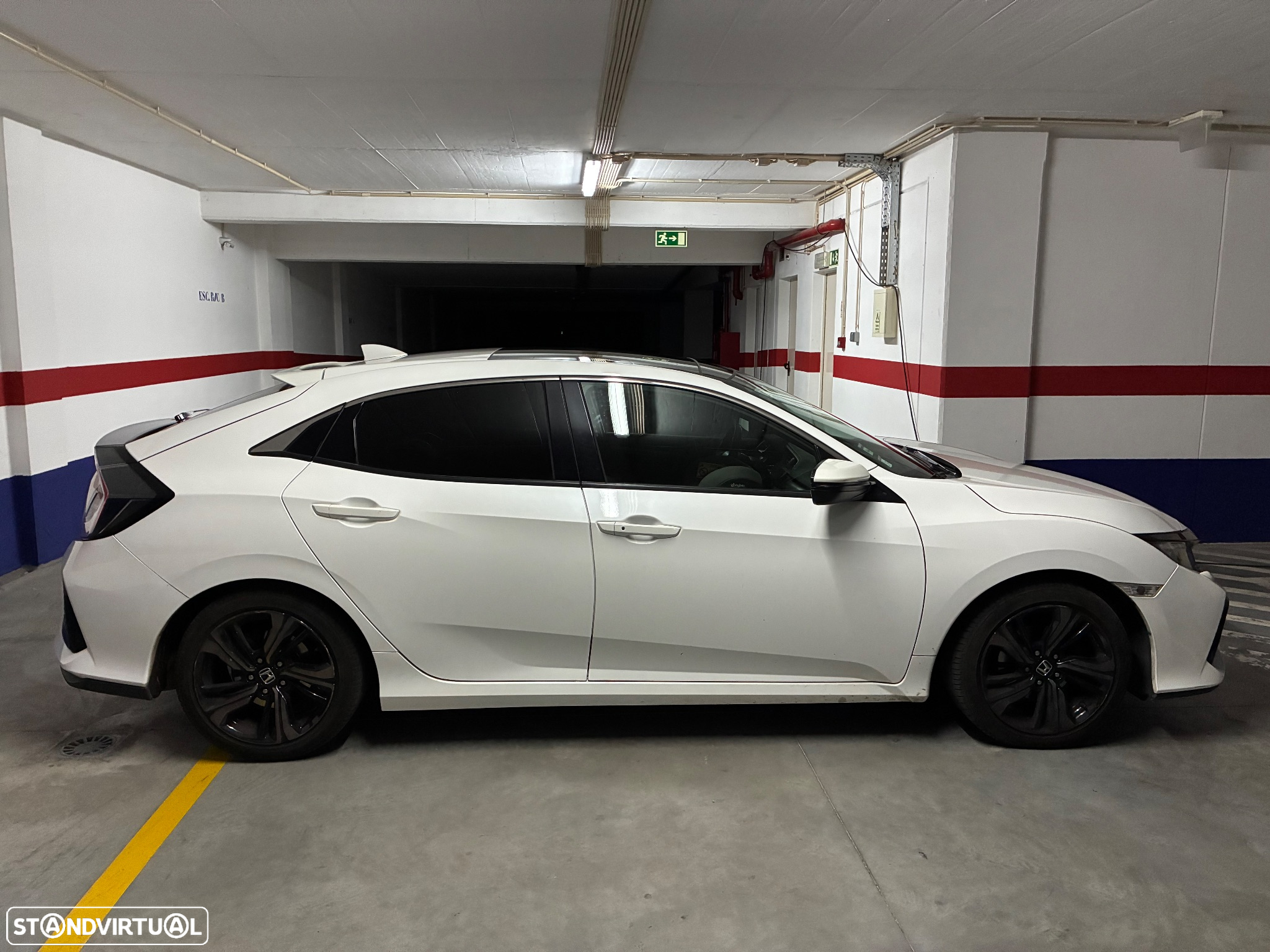 Honda Civic 1.0 i-VTEC Executive - 9