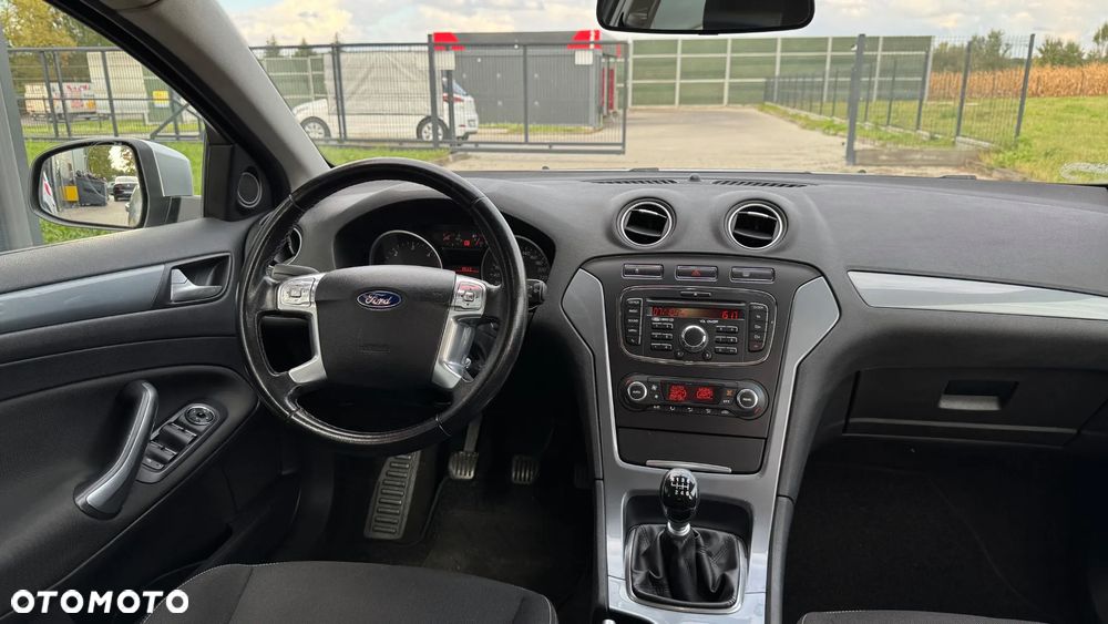 Ford Mondeo 2.0 TDCi Titanium - 15