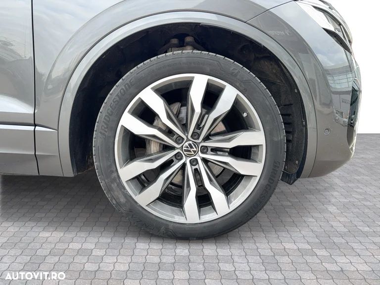 Volkswagen Touareg V6 TDI R-Style - 9