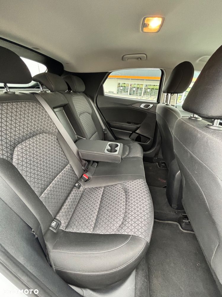Kia XCeed 1.5 T-GDI M - 15