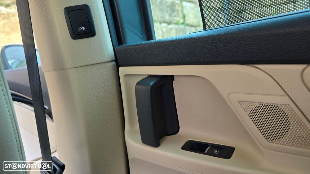 VW Sharan 2.0 TDI Blue Highline - 47