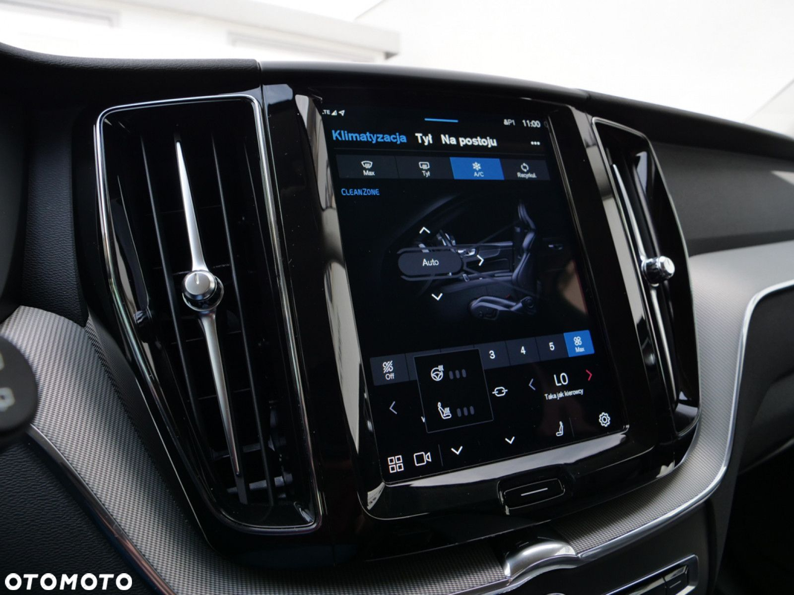 Volvo XC 60 - 22