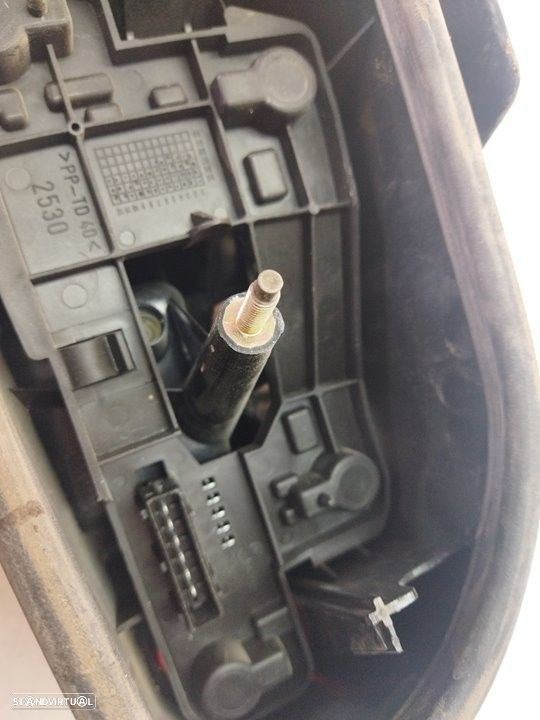 FAROLIM TRASEIRO DIREITO CITROEN SAXO 1998 - - 4