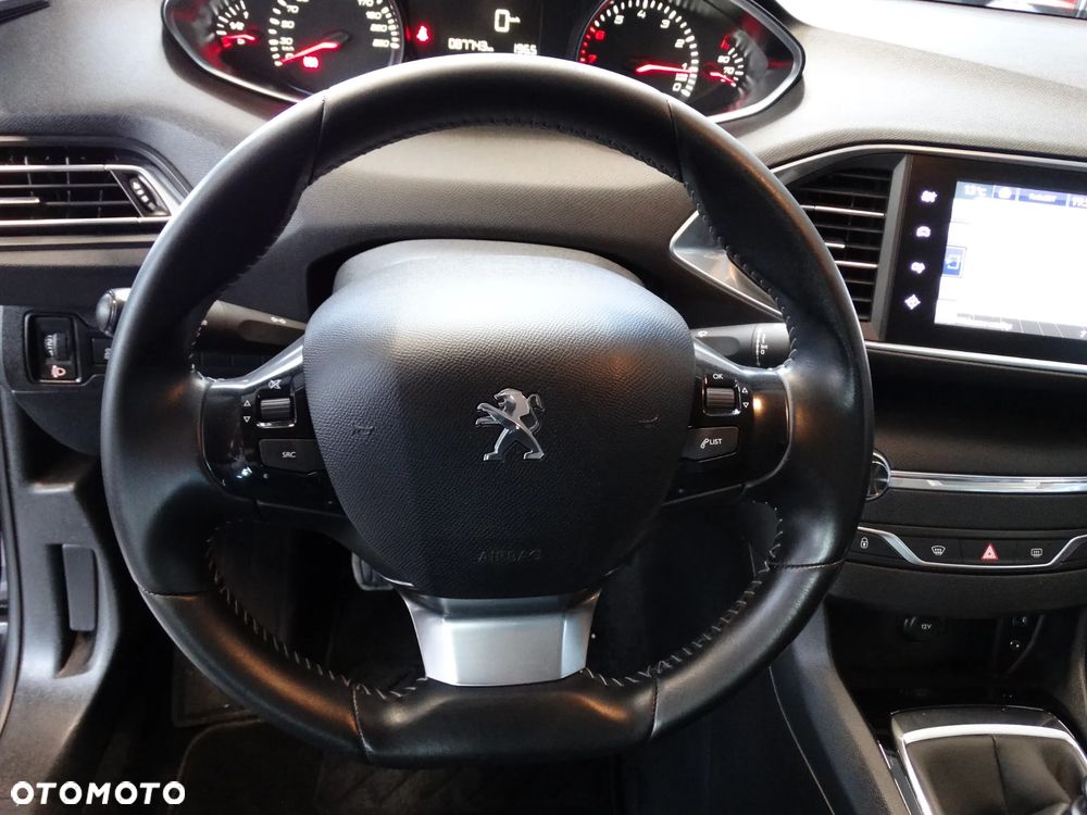 Peugeot 308 PureTech 130 Stop & Start Style - 28