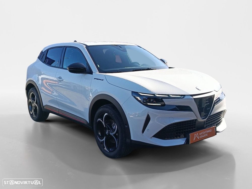 Alfa Romeo Junior 1.2 Speciale eDCT6 - 7