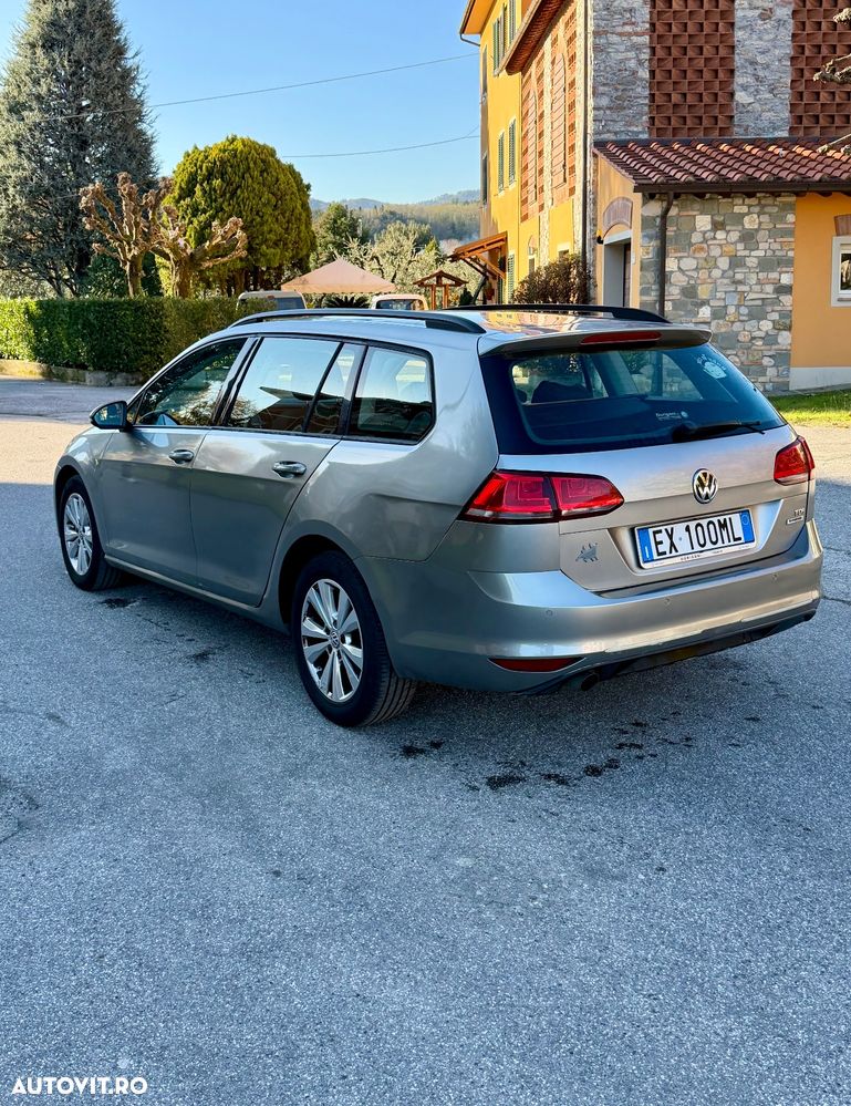 Volkswagen Golf Variant 1.6 TDI DPF Highline - 4