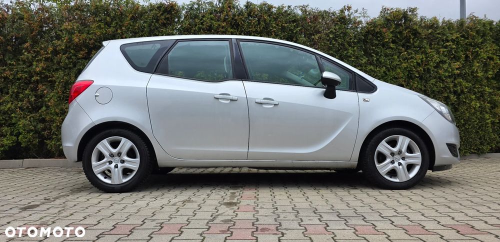 Opel Meriva - 14