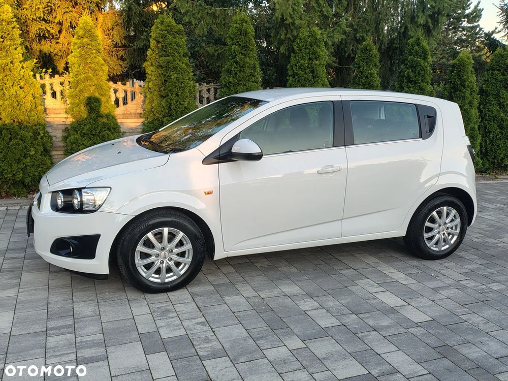 Chevrolet Aveo - 2