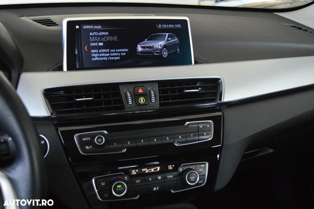 BMW X1 xDrive25e Sport Line - 11