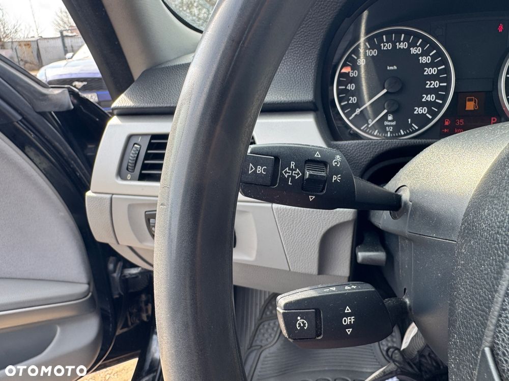 BMW Seria 3 320d DPF Edition Fleet Exclusive - 32