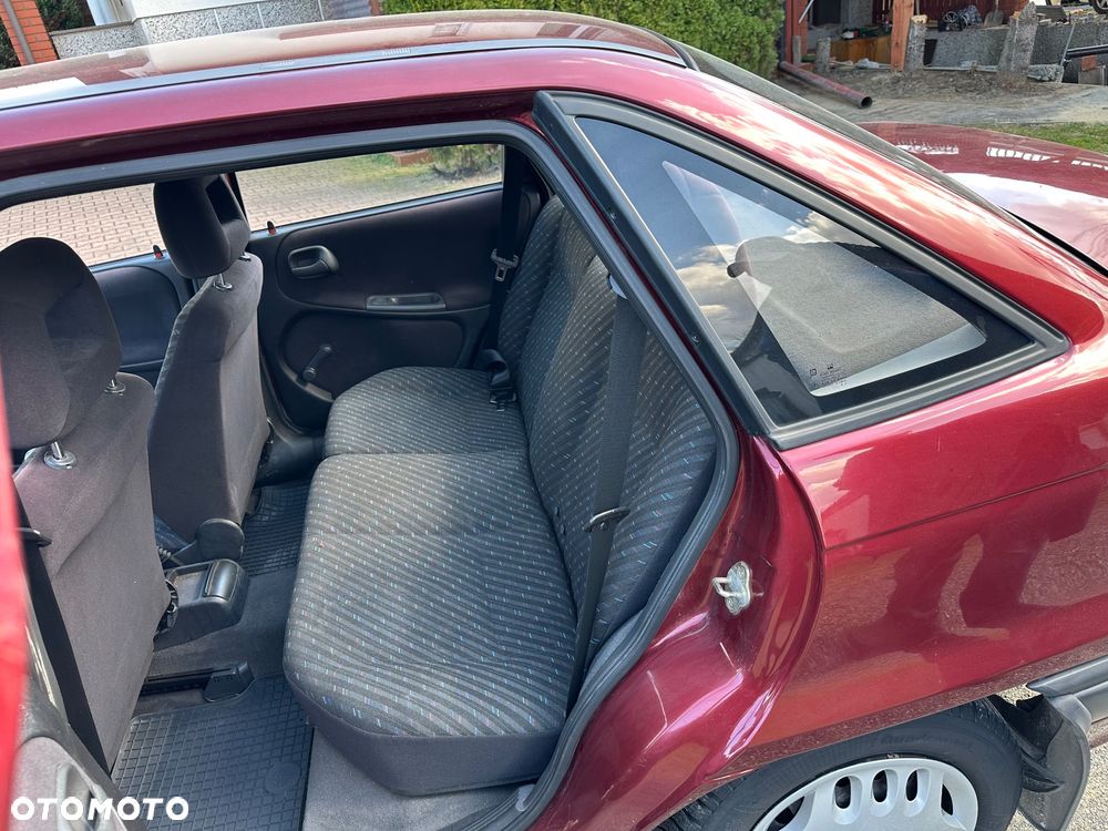 Opel Astra II 1.6 GL / Start - 11