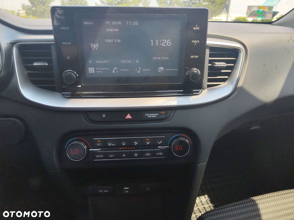 Kia Ceed - 25