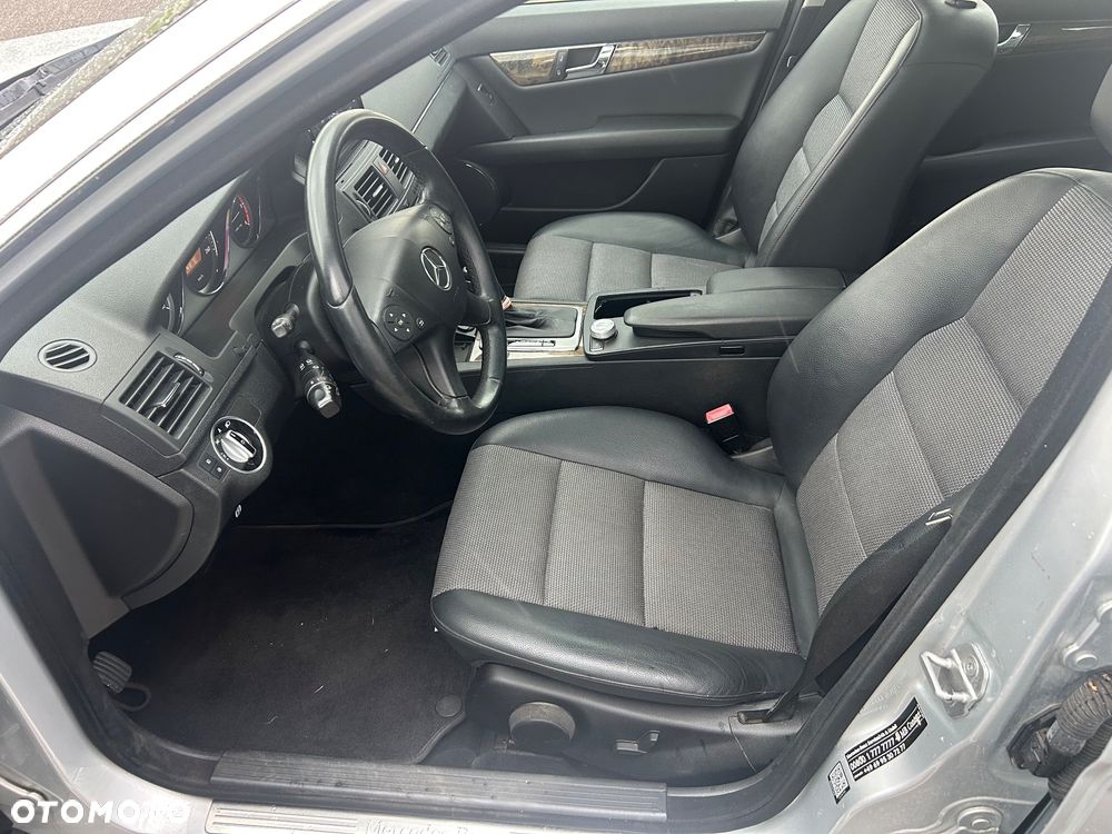 Mercedes-Benz Klasa C 220 CDI DPF Automatik BlueEFFICIENCY Avantgarde - 5