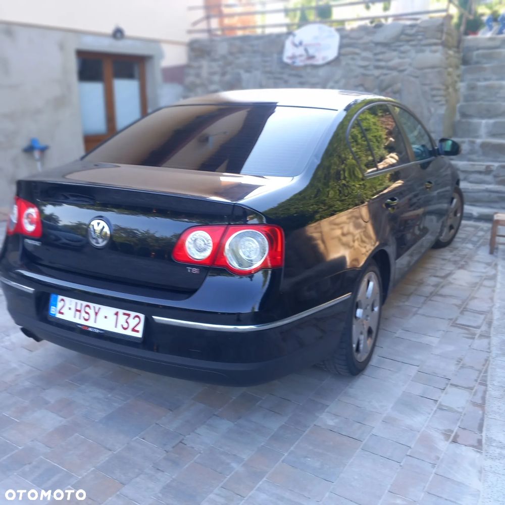 Volkswagen Passat 1.8 TSI R-Line Edition Plus - 29