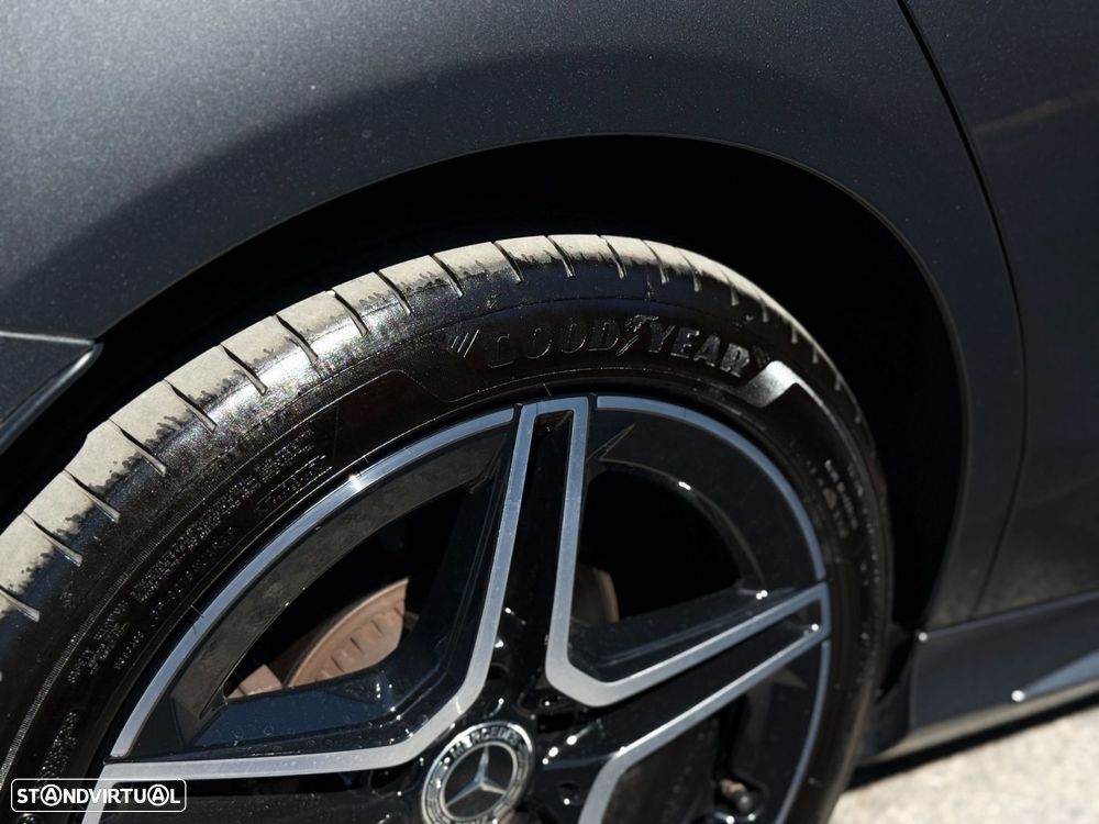 Mercedes-Benz C 300 de AMG Line - 16