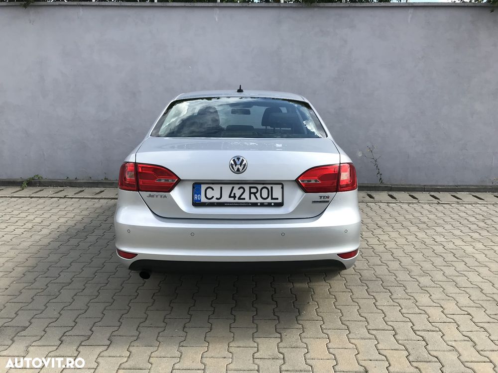 VOLKSWAGEN Jetta 2011 — imagine 9