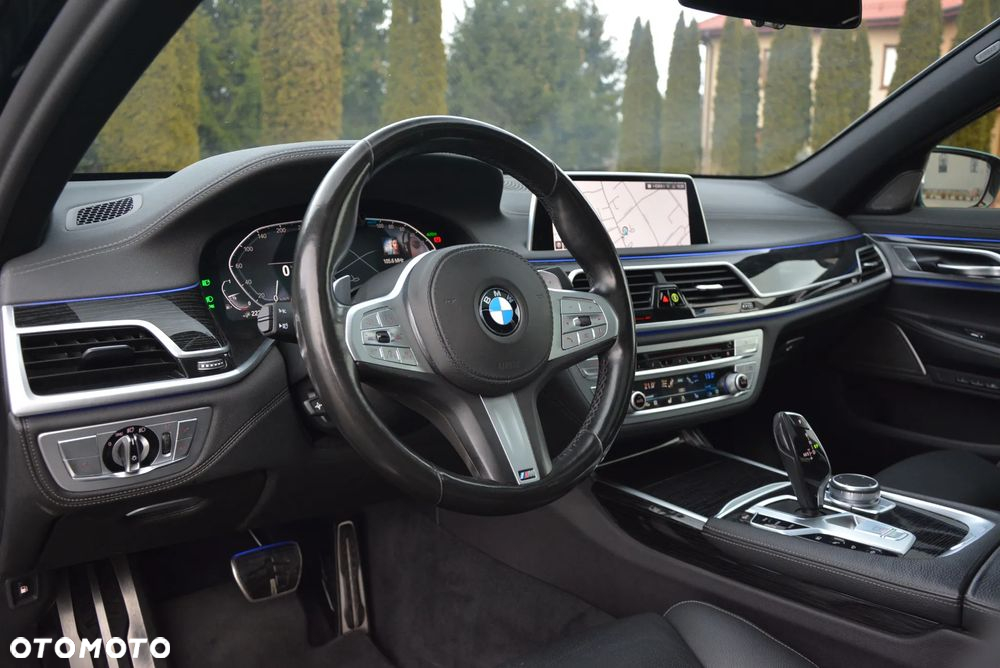 BMW Seria 7 - 20