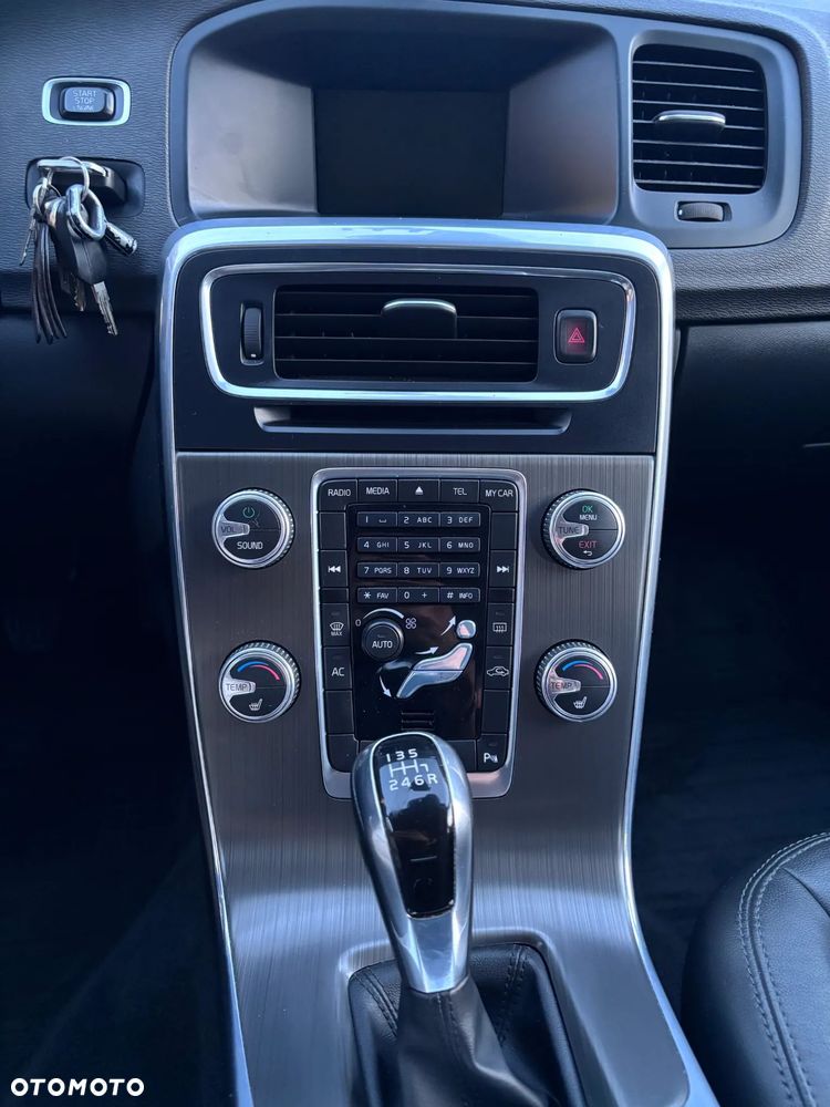 Volvo V60 - 13