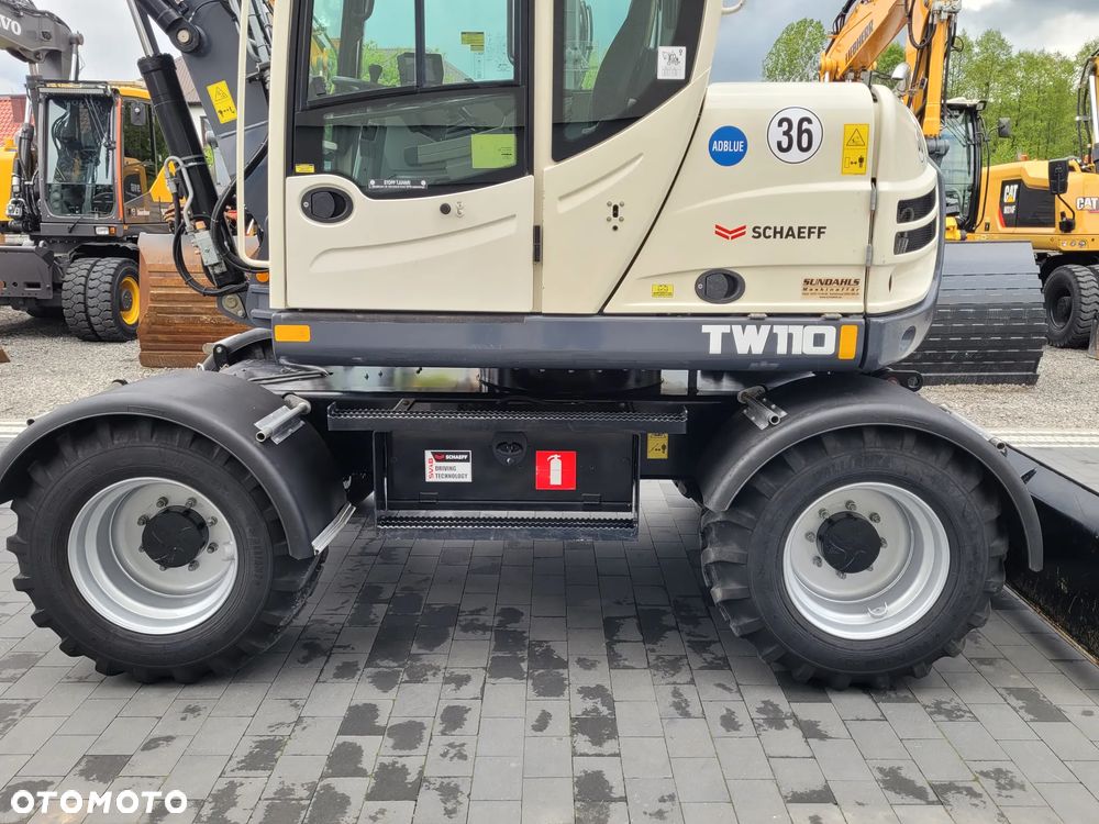 Schaeff Terex TW110 / ROTOTILT ze szczypcami / przebieg 3700h / bogate wyposażenie / - 9
