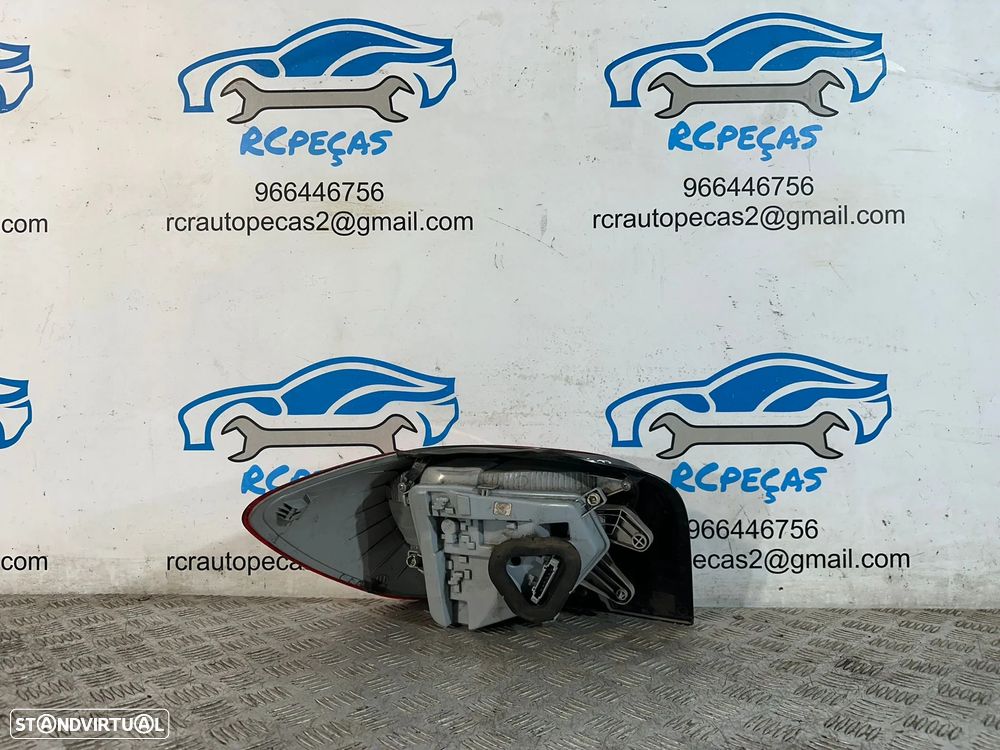 .Conjunto Farolins Tras Traseiros Esquerdo Direito Originais Mercedes Benz Classe A W176 2012 - 2018 - 13