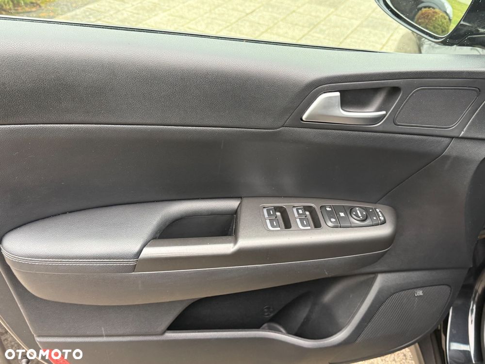 Kia Sportage 1.6 GDI 2WD Black Edition - 8