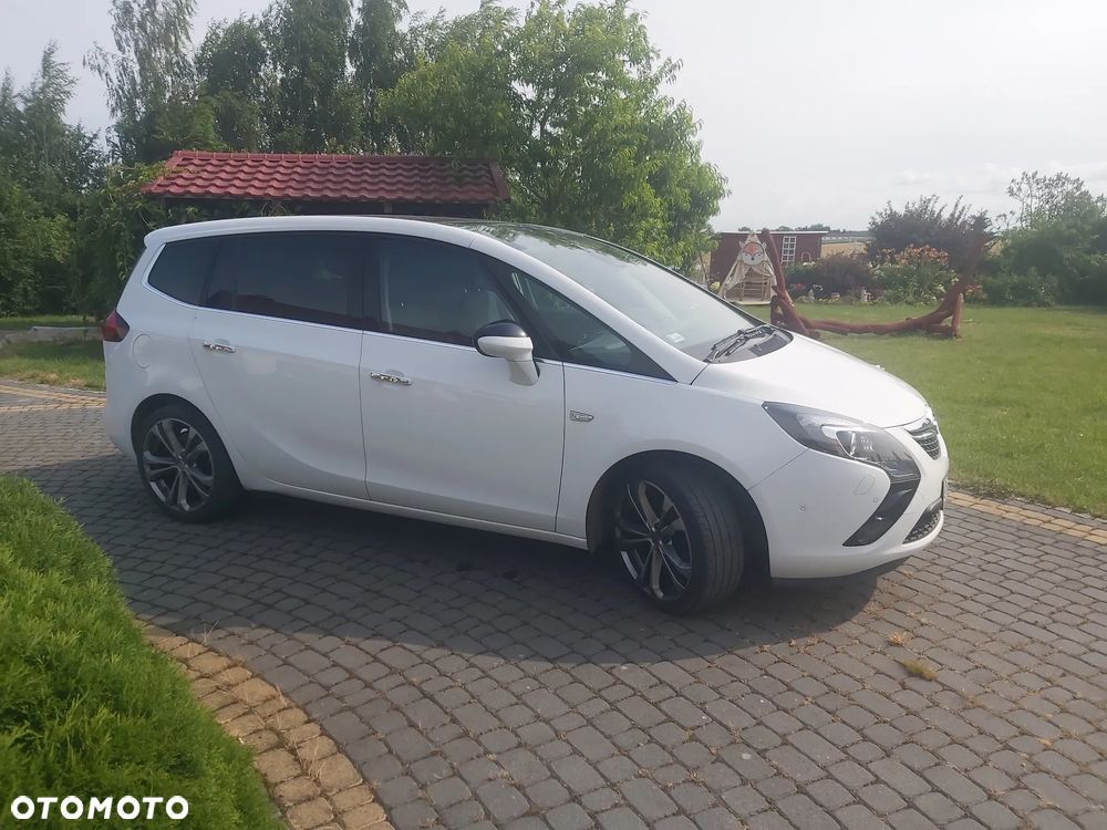 Opel Zafira 2.0 CDTI Cosmo - 1