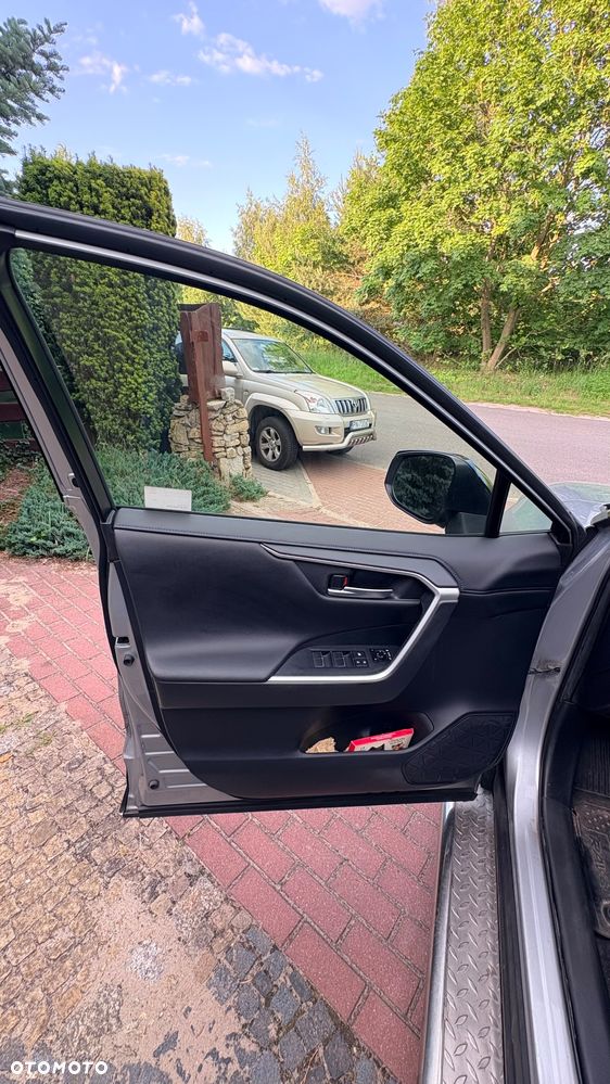 Toyota RAV4 - 7