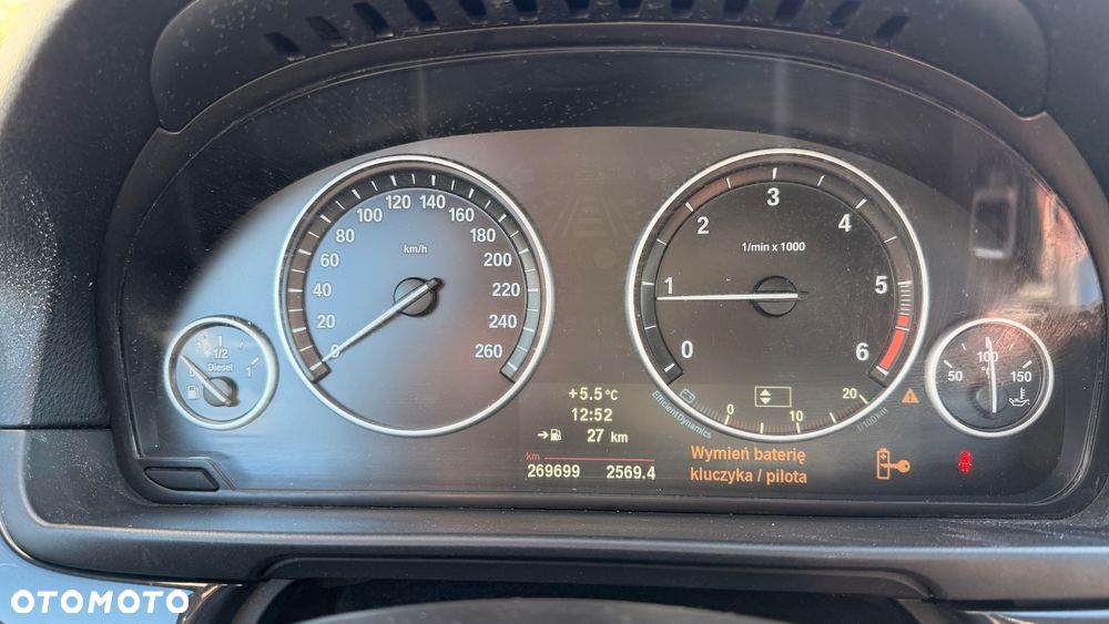 BMW Seria 5 520d Luxury Line - 23