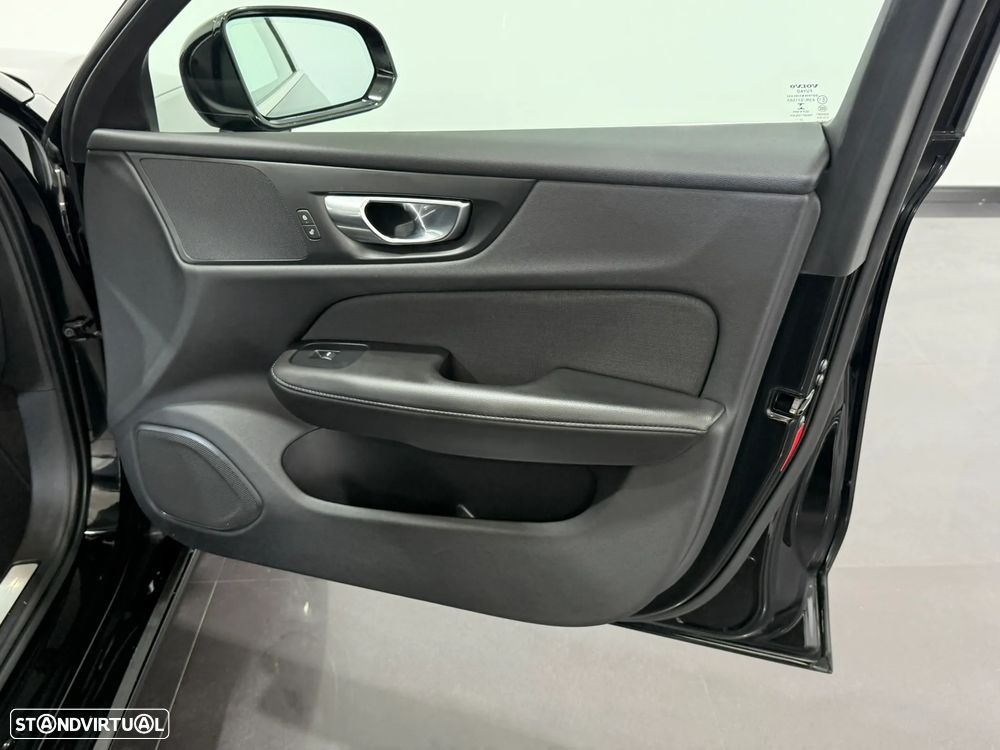 Volvo V60 2.0 T6 AWD TE Inscription Expression - 42