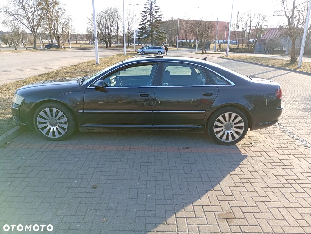 Audi A8 4.2 Quattro - 4