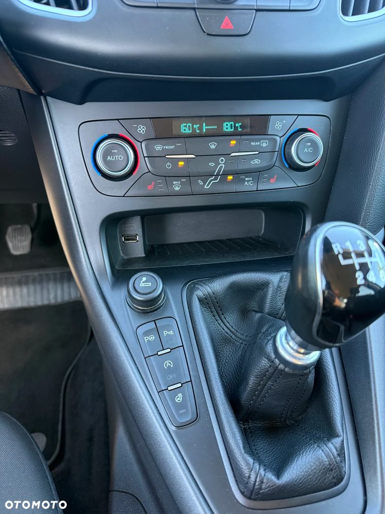 Ford Focus 1.0 EcoBoost Trend - 9