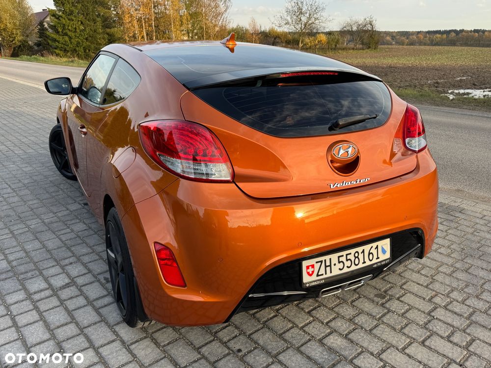 Hyundai Veloster 1.6 GDI Style - 17