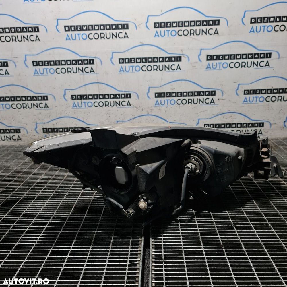 Far Stanga Mazda CX - 5 2012 - 2015 SUV 4 Usi (1319) Xenon - 3