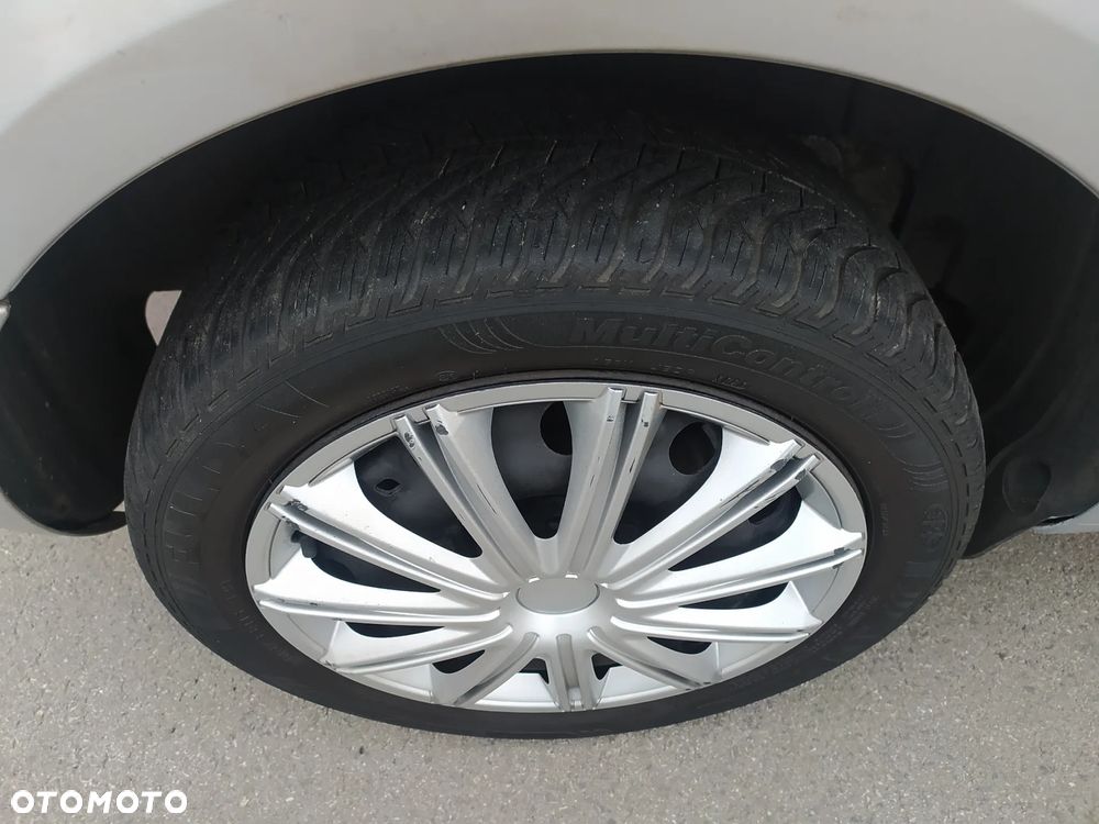 Skoda Roomster 1.9 TDI DPF Scout - 29