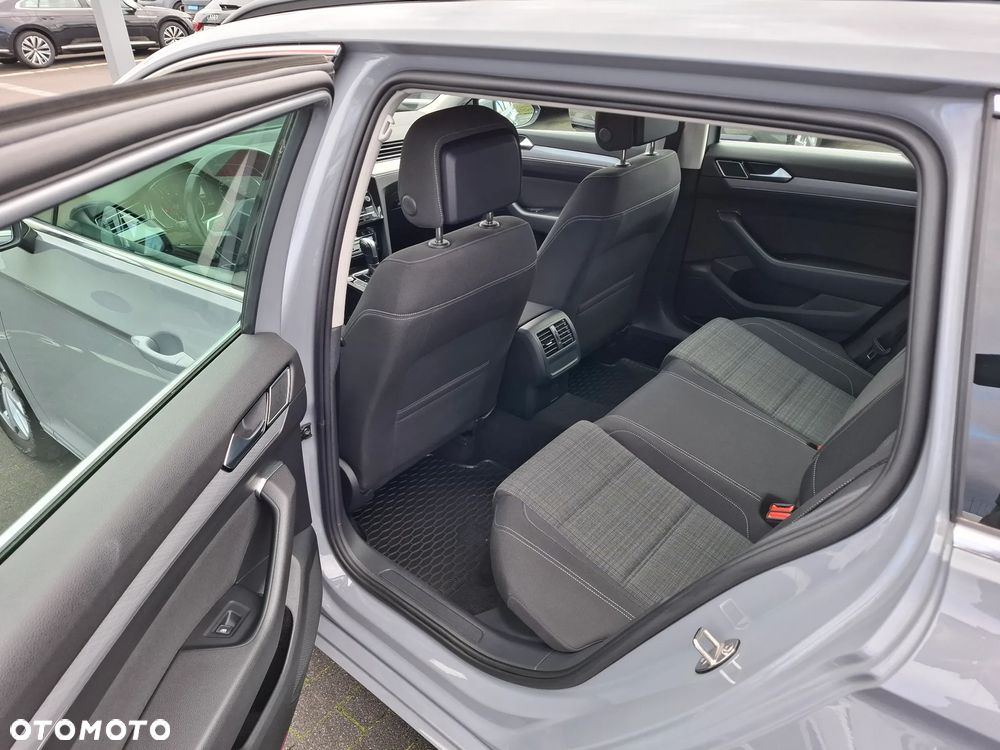Volkswagen Passat 1.5 TSI EVO Business DSG - 15