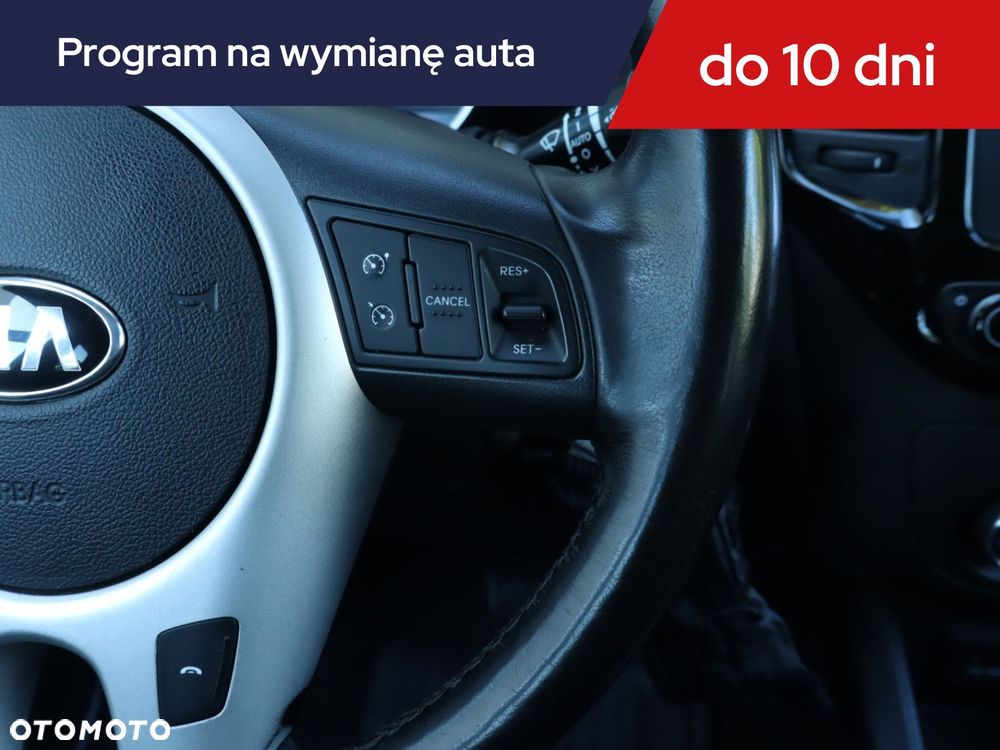 Kia Venga - 22
