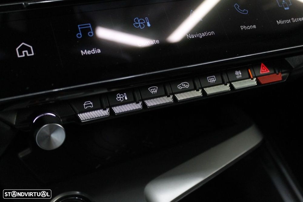 Peugeot 408 1.2 PureTech Allure EAT8 - 29