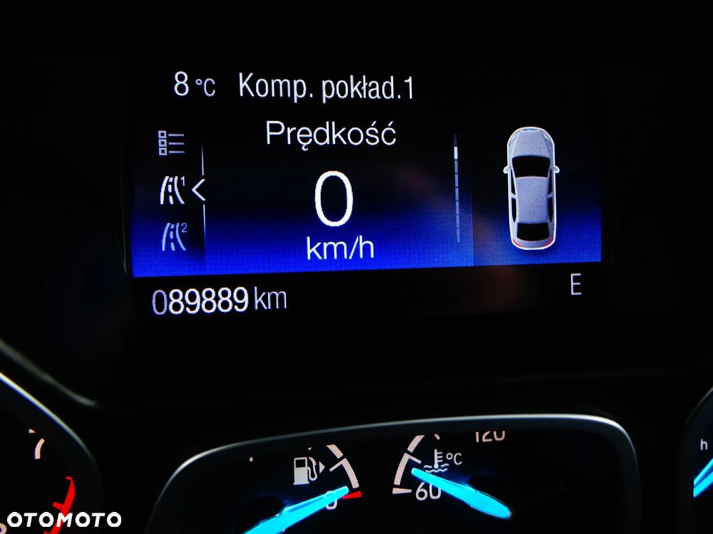 Ford Kuga - 12